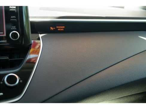 Used 2022 Toyota Corolla LE w/ Carpet Mat Package (TMS) FWD image 19