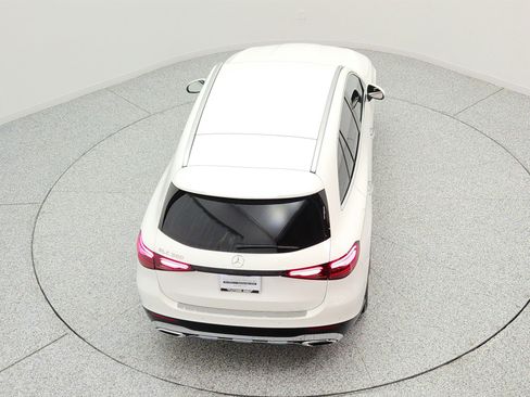 Certified 2026 Mercedes-Benz GLC 300 image 27