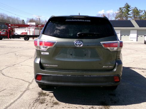 Used 2015 Toyota Highlander XLE image 4