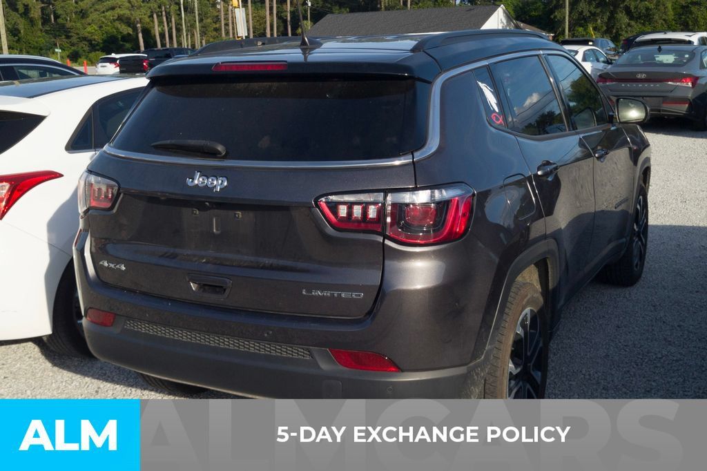 Used 2024 Jeep Compass Limited AWD/4WD image 3