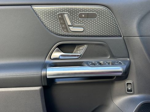 New 2026 Mercedes-Benz GLA 250 image 10