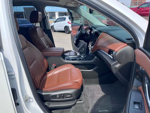 Used 2018 Chevrolet Traverse High Country AWD/4WD image 20
