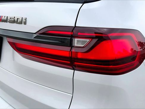 Used 2020 BMW X7 M50i AWD/4WD image 30
