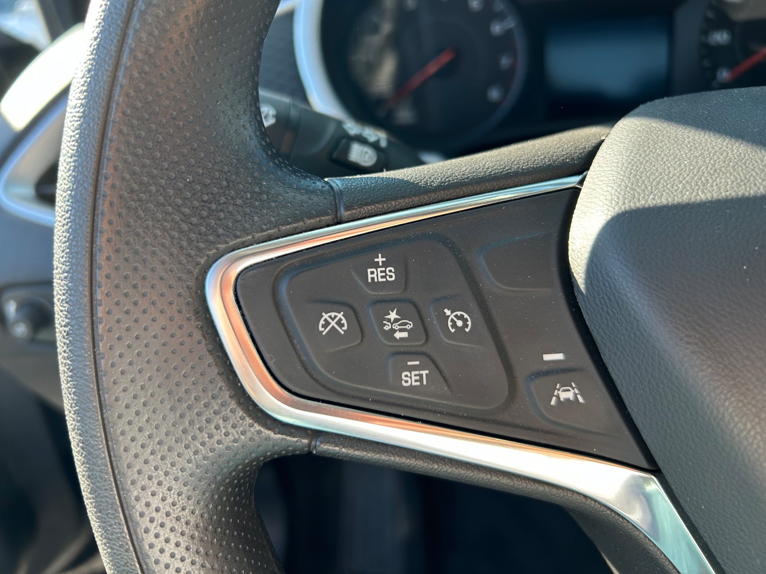 Used 2023 Chevrolet Malibu LS FWD image 14