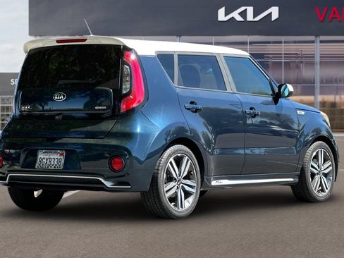 Used 2018 Kia Soul + FWD image 4
