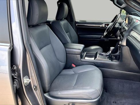 Certified 2023 Lexus GX 460 Premium w/ Accessory Package AWD/4WD image 9