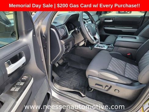 Used 2019 Toyota Tundra SR5 w/ SR5 Upgrade Package AWD/4WD image 17