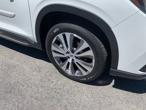 Used 2022 Subaru Ascent Touring AWD/4WD image 5
