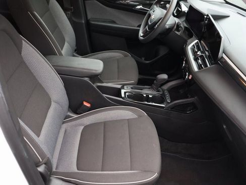 Used 2025 Chevrolet TrailBlazer LT image 14