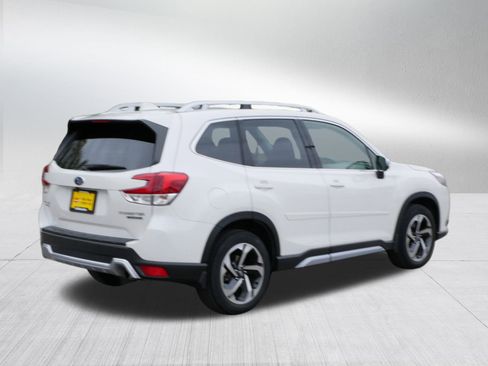 Used 2022 Subaru Forester Touring image 7