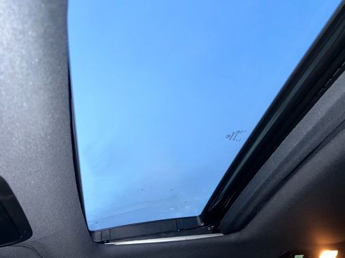 Used 2025 Honda Odyssey Sport-L image 26