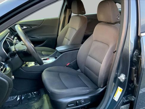 Used 2020 Chevrolet Malibu LT FWD image 8
