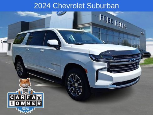 Used 2024 Chevrolet Suburban LT w/ LT Signature Package AWD/4WD image 1