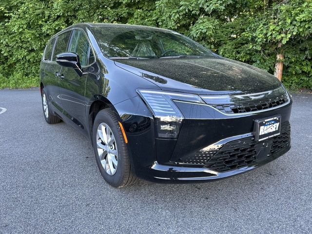 New 2027 Chrysler Pacifica Select w/ Family Tech Group AWD/4WD image 2