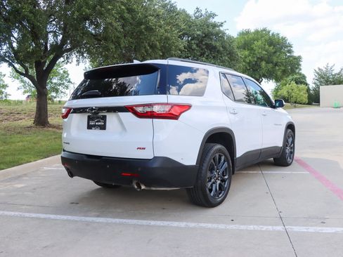 Used 2020 Chevrolet Traverse RS w/ LPO, Floor Liner Package FWD image 7