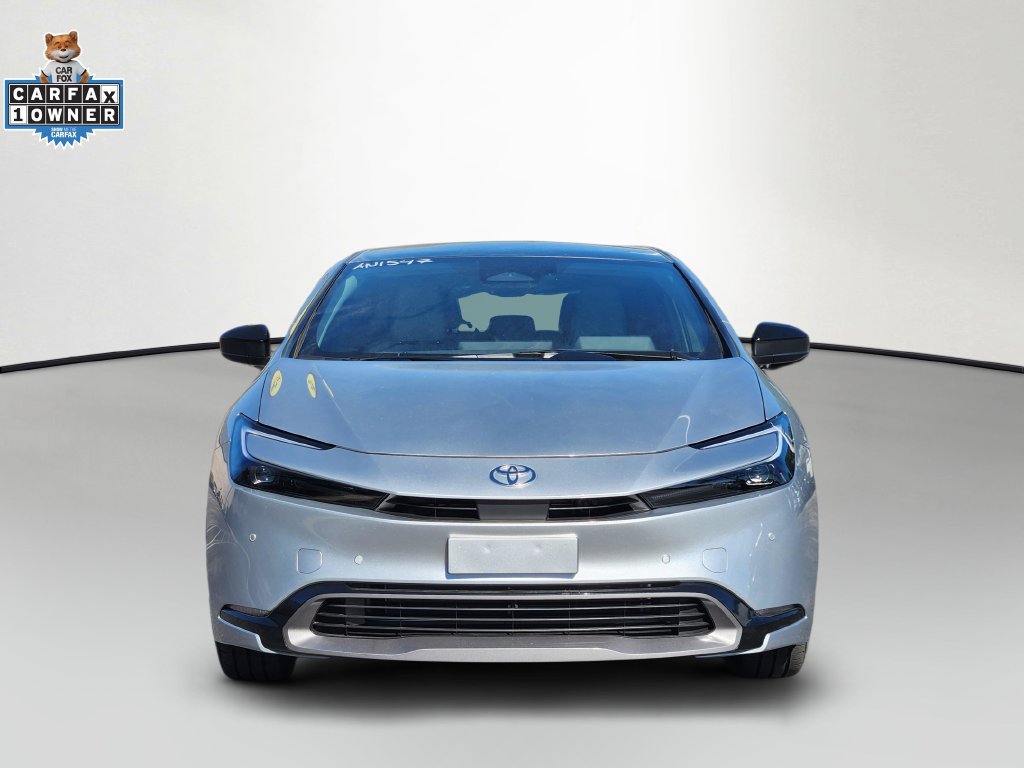 Used 2026 Toyota Prius XLE FWD image 2