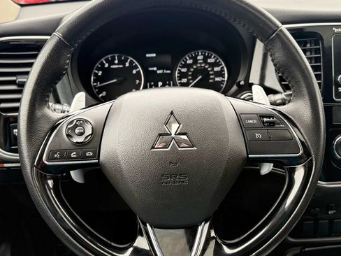 Used 2017 Mitsubishi Outlander GT image 13