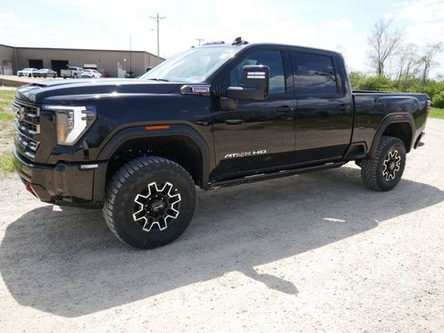 New 2026 GMC Sierra 2500 AT4X AWD/4WD image 11