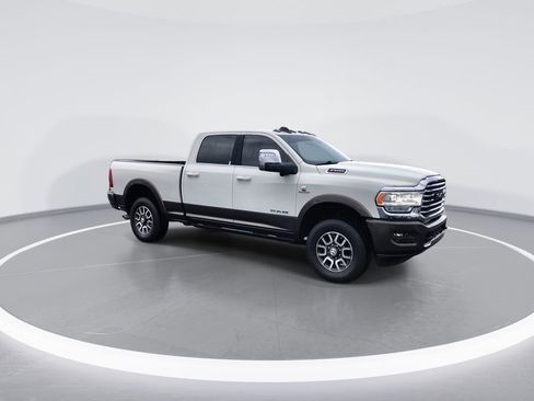 Used 2024 RAM 2500 Limited w/ Towing Technology Group AWD/4WD image 2