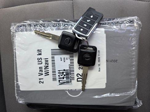 Used 2021 Nissan NV 3500 SV image 23