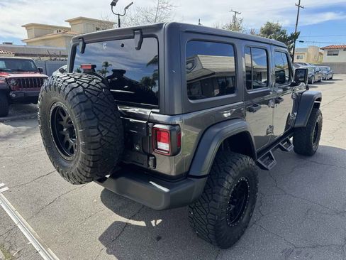 Used 2019 Jeep Wrangler Unlimited Sport S image 7