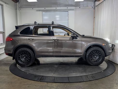 Used 2014 Porsche Cayenne Diesel AWD/4WD image 10