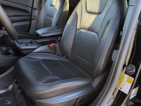 Used 2025 Ford Mustang Mach-E Premium image 17