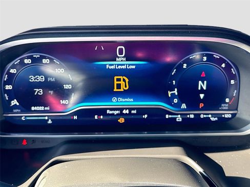 Used 2023 Chevrolet Suburban Premier image 13