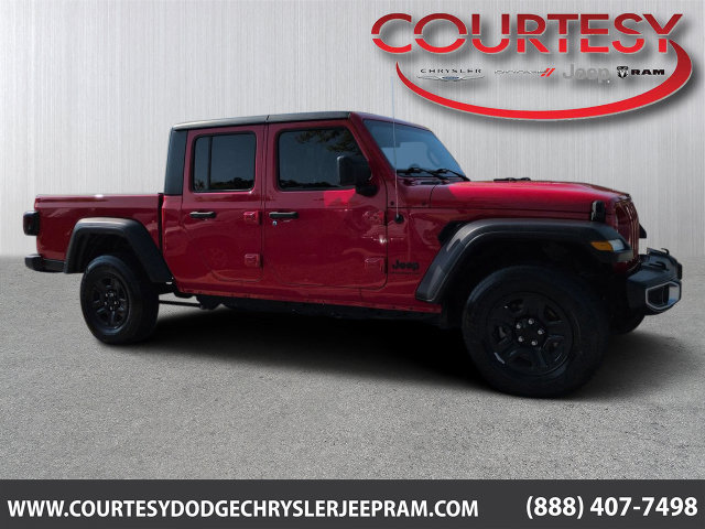 Used 2023 Jeep Gladiator Sport w/ Trailer Tow Package AWD/4WD image 1