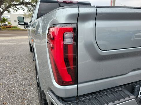 Certified 2024 GMC Sierra 2500 Denali w/ Denali Reserve Package image 10