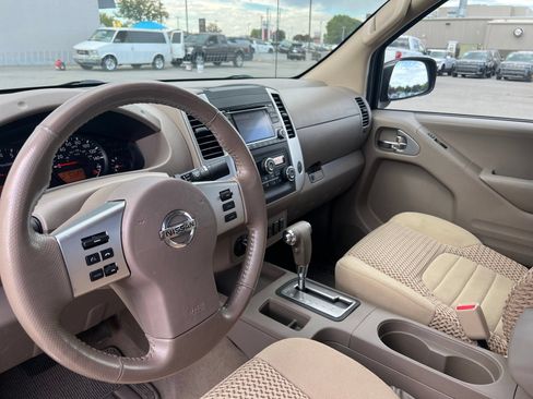 Used 2018 Nissan Frontier SV w/ Value Truck Package AWD/4WD image 34