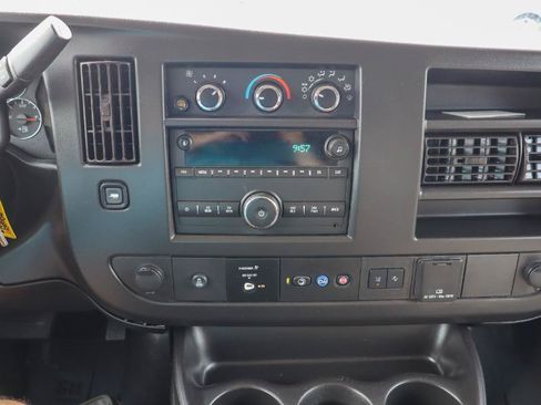 Used 2024 Chevrolet Express 3500 LT w/ LT Preferred Equipment Group RWD image 18
