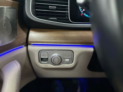 Used 2022 Mercedes-Benz GLE 350 4MATIC image 19