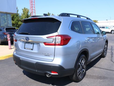 New 2025 Subaru Ascent Limited w/ Popular Package #2 image 4