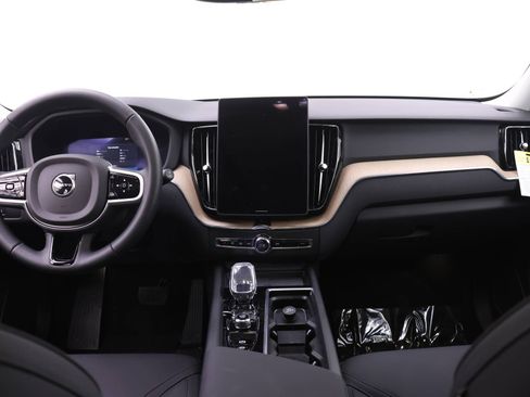 New 2026 Volvo XC60 B5 Plus w/ Protection Package Premier image 8