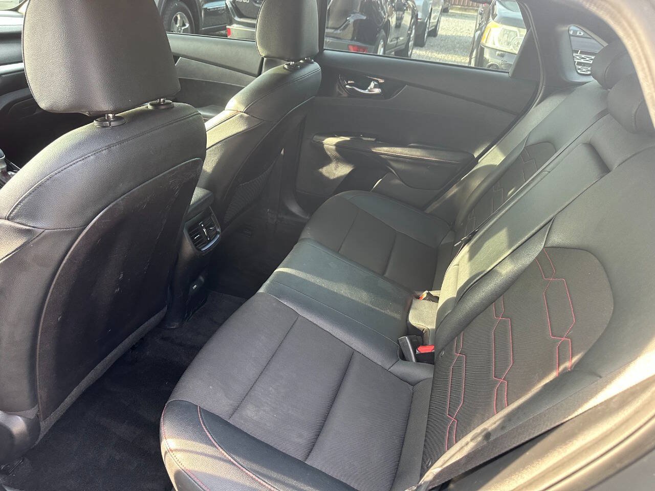 Used 2022 Kia Forte GT FWD image 12