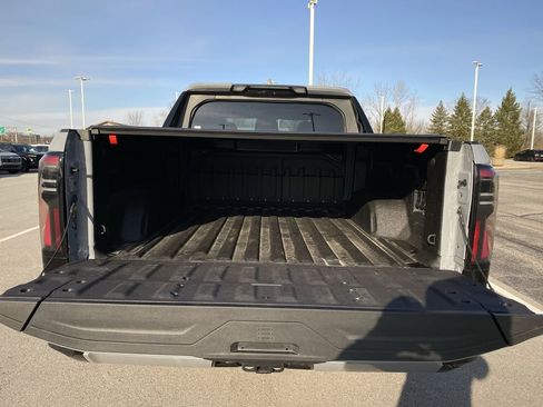 New 2024 GMC Sierra EV Denali image 30