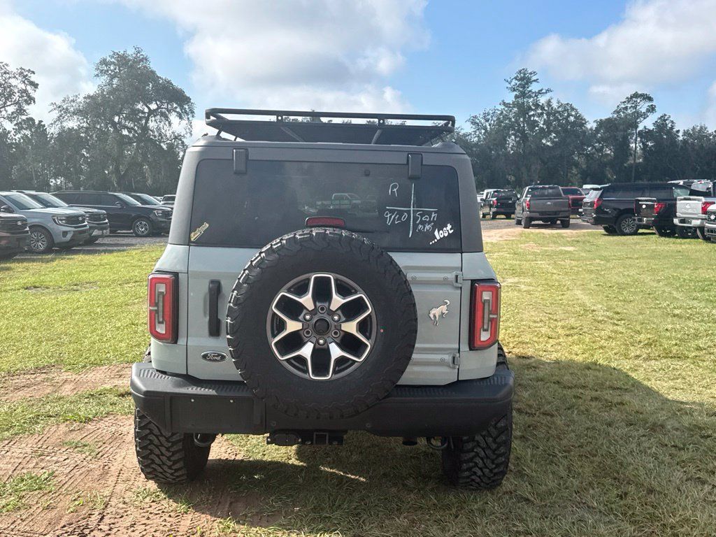 Used 2024 Ford Bronco Badlands AWD/4WD image 4