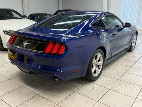 Used 2015 Ford Mustang Coupe RWD image 9