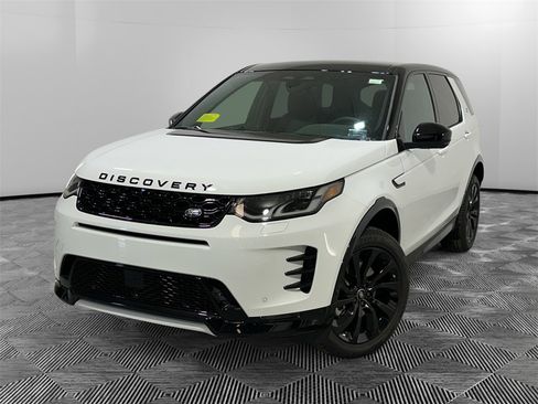 New 2025 Land Rover Discovery Sport Dynamic SE image 1