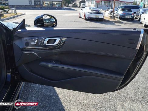 Used 2018 Mercedes-Benz SL 550 image 23
