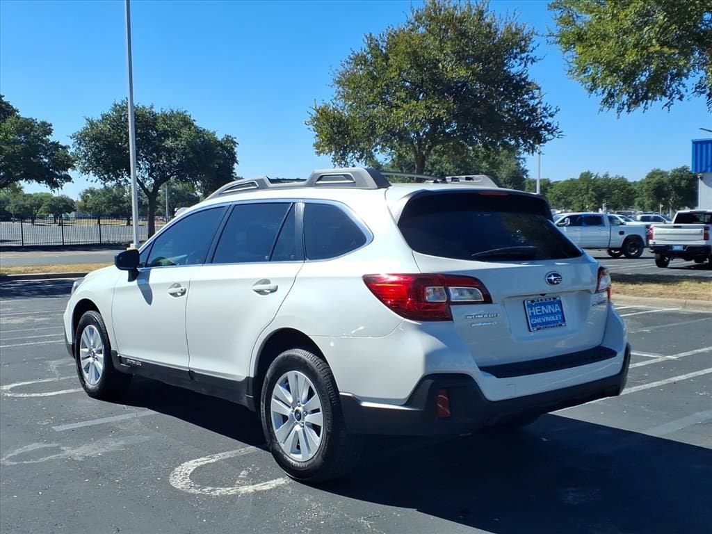 Used 2019 Subaru Outback 2.5i AWD/4WD image 7