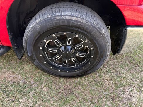 Used 2011 Toyota Tundra 4x4 Double Cab w/ Tow Pkg image 17