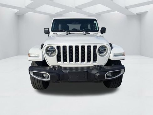 Used 2021 Jeep Wrangler Unlimited Sahara w/ Cold Weather Group AWD/4WD image 13