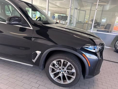 Used 2024 BMW X5 sDrive40i w/ Premium Package RWD image 6