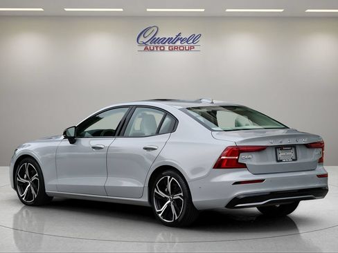 Used 2024 Volvo S60 B5 Plus AWD/4WD image 6