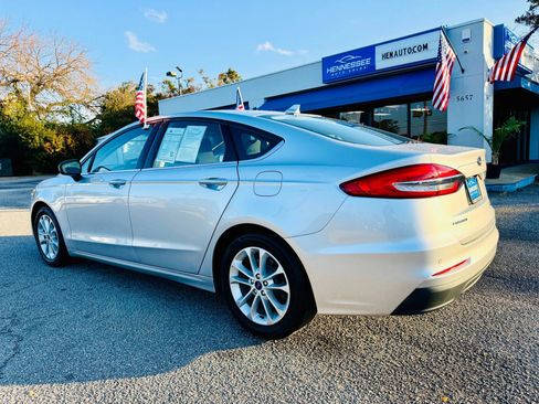 Used 2019 Ford Fusion SE image 36