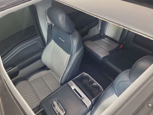 Used 2023 Ford F150 Limited image 9