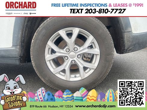 Used 2023 Jeep Grand Cherokee Limited AWD/4WD image 17