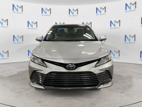 Used 2021 Toyota Camry XLE AWD/4WD image 8